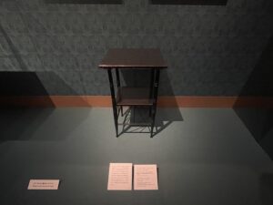 キトヒト(木と人)天然木一枚板家具の魅力と使用方法や樹木知識、自然を愛する人へ送る木を使ったインテリアの情報 | 『異端の奇才―ビアズリー展』で見た、アートと家具に息づくジャポニズム キトヒト(木と人)天然木一枚板家具の魅力と使用方法や樹木知識、自然を愛する人へ送る木を使ったインテリアの情報 | 『異端の奇才―ビアズリー展』で見た、アートと家具に息づくジャポニズム