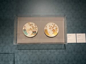 キトヒト(木と人)天然木一枚板家具の魅力と使用方法や樹木知識、自然を愛する人へ送る木を使ったインテリアの情報 | 『異端の奇才―ビアズリー展』で見た、アートと家具に息づくジャポニズム キトヒト(木と人)天然木一枚板家具の魅力と使用方法や樹木知識、自然を愛する人へ送る木を使ったインテリアの情報 | 『異端の奇才―ビアズリー展』で見た、アートと家具に息づくジャポニズム