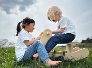 キトヒト（木と人）天然木一枚板家具の魅力と使用方法や樹木知識、自然を愛する人へ送る木を使ったインテリアの情報 | 60年に一度の丙午（ひのえうま）。烈火の女・お七の迷信と美しい木馬のはなし