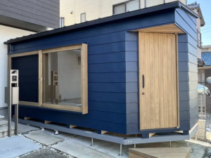 キトヒト(木と人)天然木一枚板家具の魅力と使用方法や樹木知識、自然を愛する人へ送る木を使ったインテリアの情報 | 300万円台で手に入る国産ヒノキのタイニーハウス|カスタマイズできる「コダマベース」 キトヒト(木と人)天然木一枚板家具の魅力と使用方法や樹木知識、自然を愛する人へ送る木を使ったインテリアの情報 | 300万円台で手に入る国産ヒノキのタイニーハウス|カスタマイズできる「コダマベース」